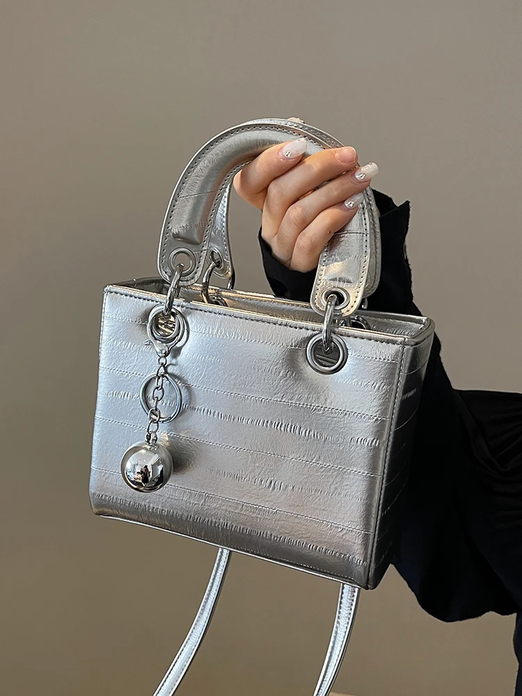 Women Popular Silver Leather Bright Surface Handheld Bag New Fashionable Solid Color Crossbody Bag Versatile Small Square Bag