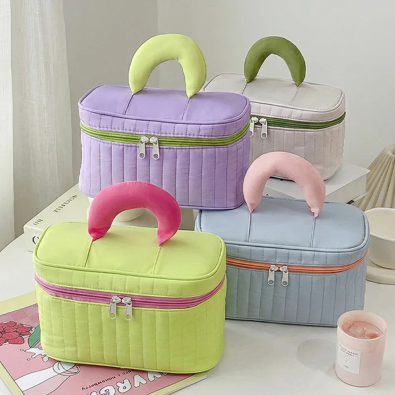 Contrasting color cosmetic bag Large capacity high-end toilet bag Business trip portable storage bag New Year's wedding gift