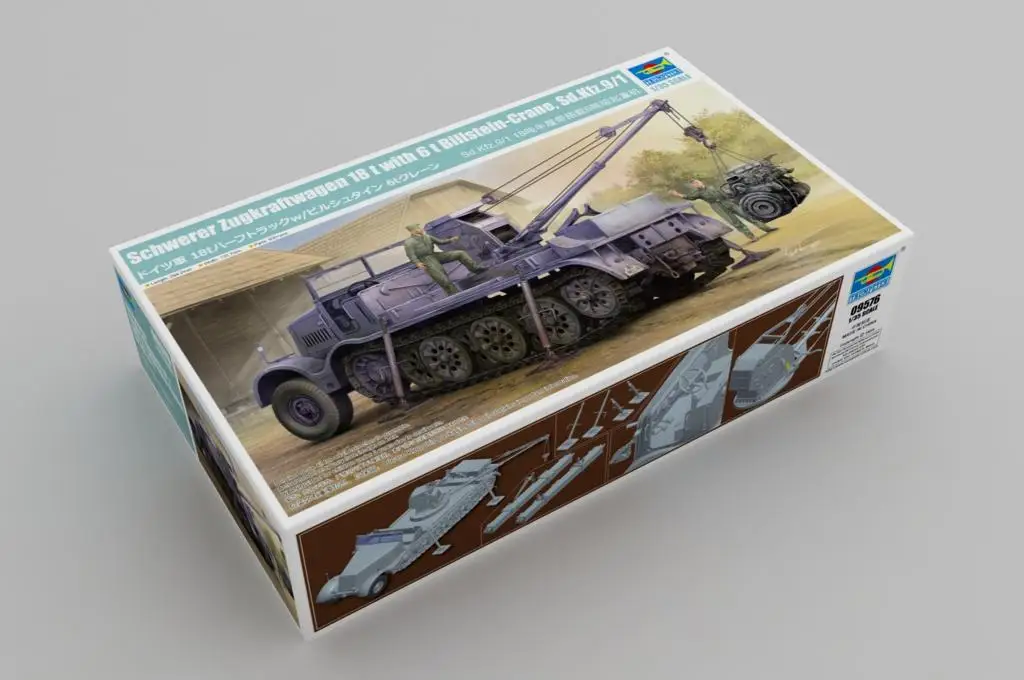 Trumpeter 09576 1:35 Scale Schwerer Zugkraftwagen 18 t With 6 t Billstein-Crane Sd.Kfz.9/1 Model Kit