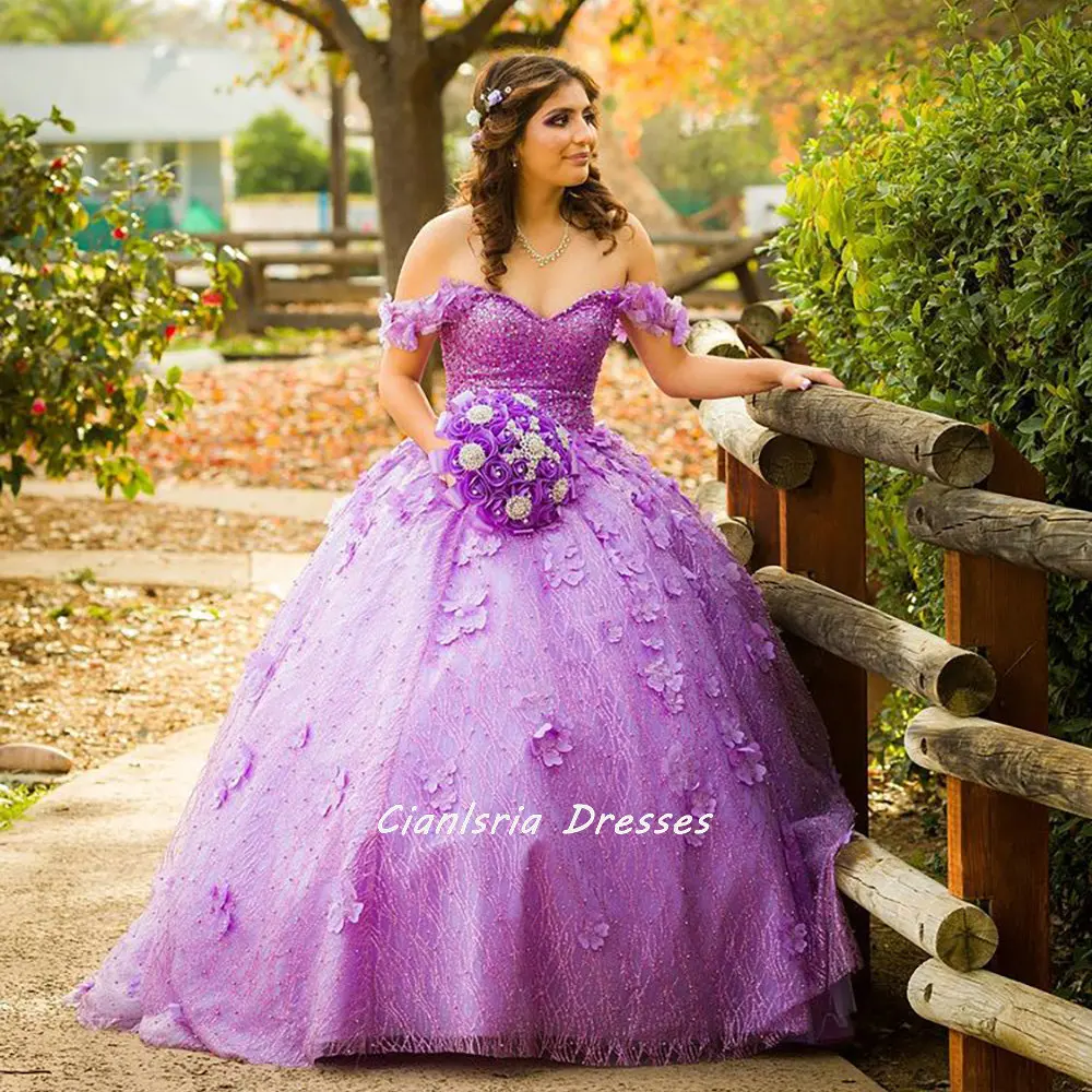 Roxo miçangas lantejoulas quinceanera vestidos de baile fora do ombro flores artesanais espartilho doce 15 vestidos xv años