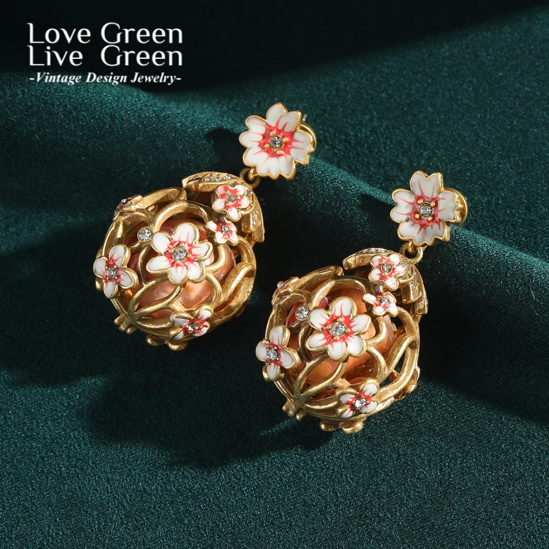 

Vintage Camellia Pollen Flower Earrings Gold Color Dangle Pendant Floral 2025 Trend Oil Drop Luxury Designer Accessories