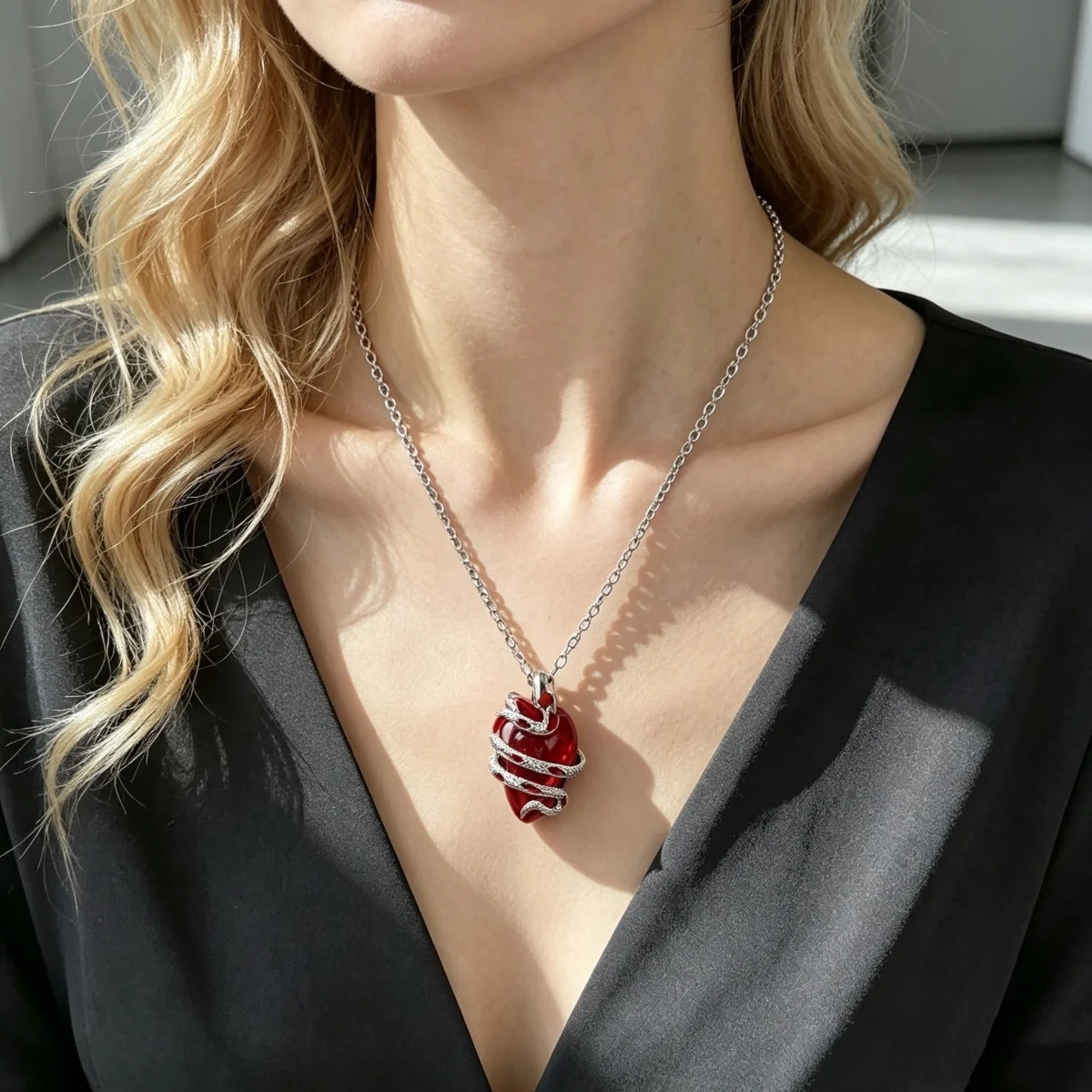 Halloween Kreative Schlangen-Umwickelte Rote Herz-Anhänger-Halskette für Damen und Herren, Gothic Punk Dornen-Rosen-Blumen-Choker, Party-Schmuck – Detail 7