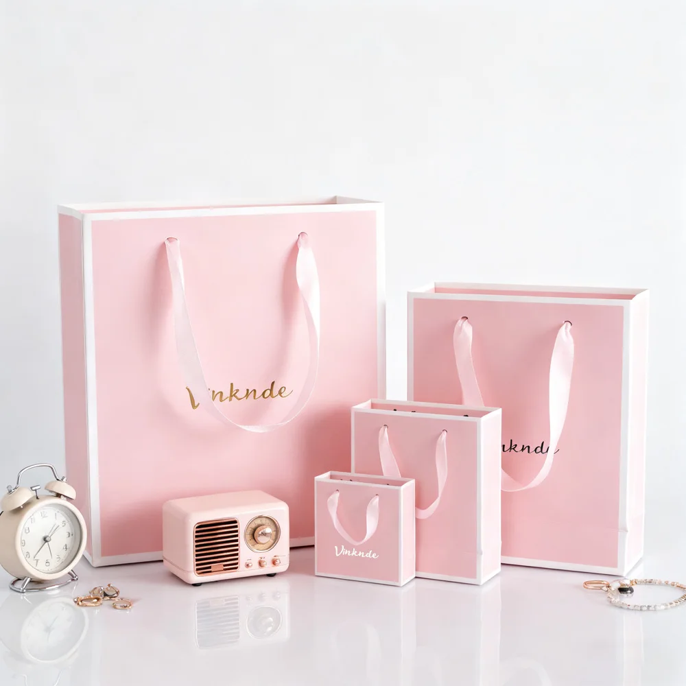 24 قطعة حقيبة حمل ورق الكرافت الفاخرة للملابس شمعة تغليف المجوهرات شعار مخصص أكياس التسوق من الورق المقوى مع مقبض الشريط #2