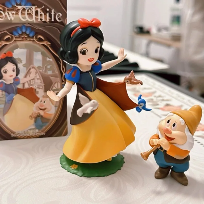 

Fun Disney Snow White and The Seven Dwarfs Blind Box Mystery Box Cartoon Character Ornaments Affordable Toy Gift