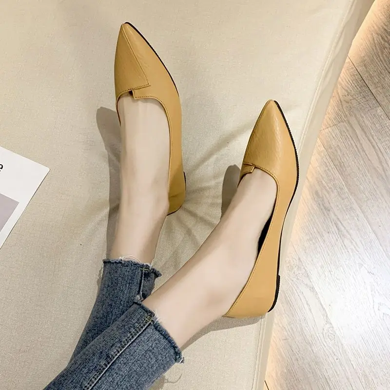 Yellow Low Heel Elegant Shoes for Women 2024 Normal Leather Casual Black Pointed Toe Ladies Summer Footwear Moccasins Stylish H