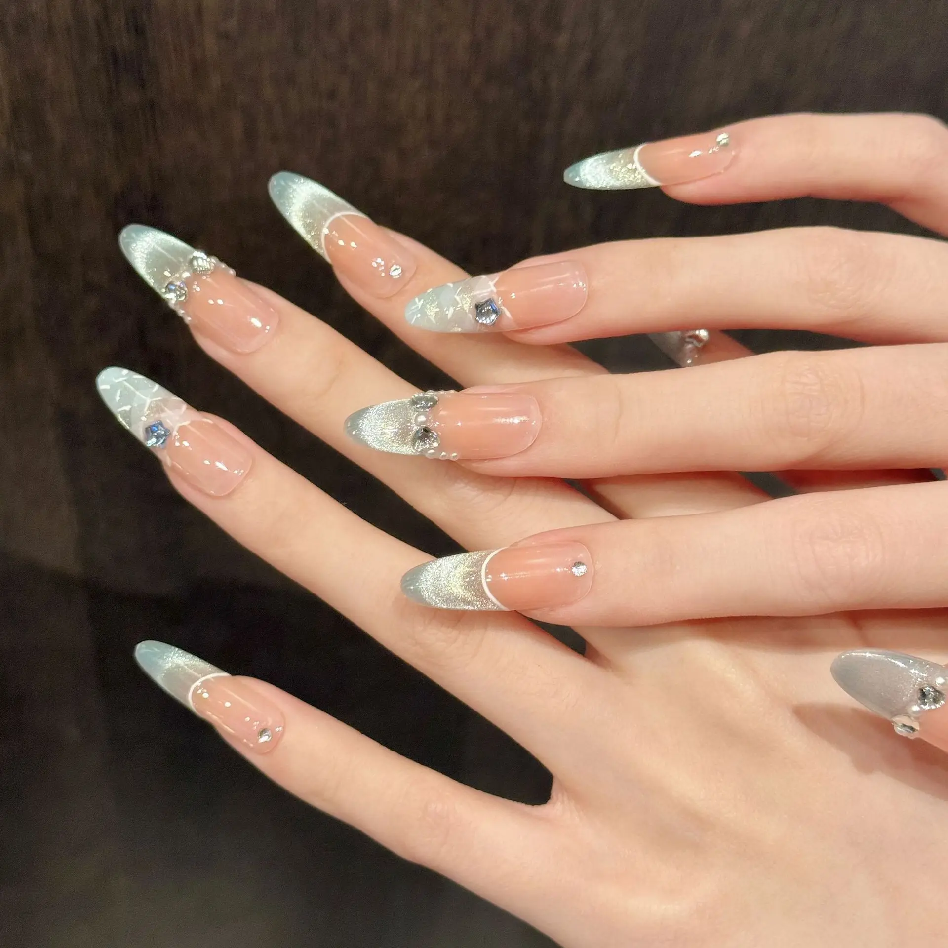 10pcs Wearable Handmade Press on Nails Tips Fashion Blue Cat's Eye French Mid-length Ballet Fake Nails Rhinestone False Nail Art