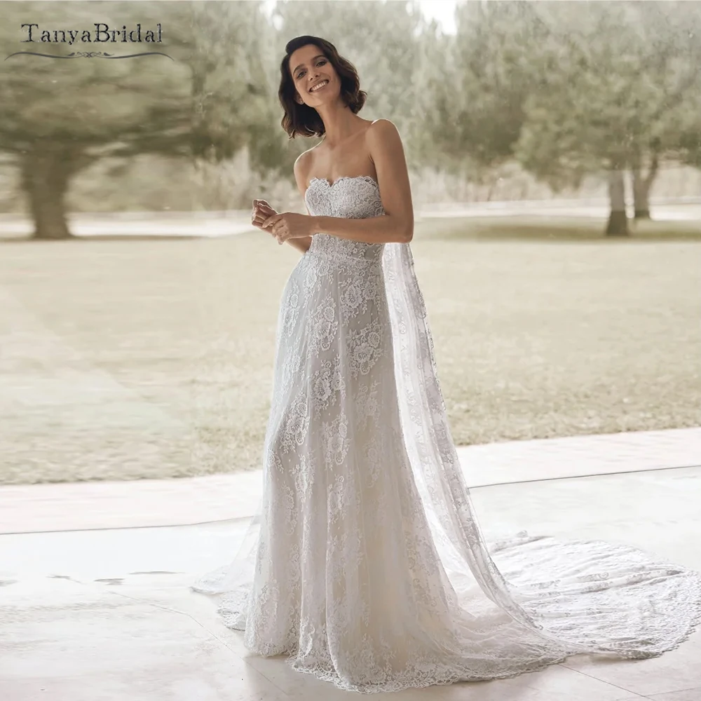 

Strapless A Line France Lace Wedding Dresses With Detachable Train .Classical Bridal Gowns DW1119