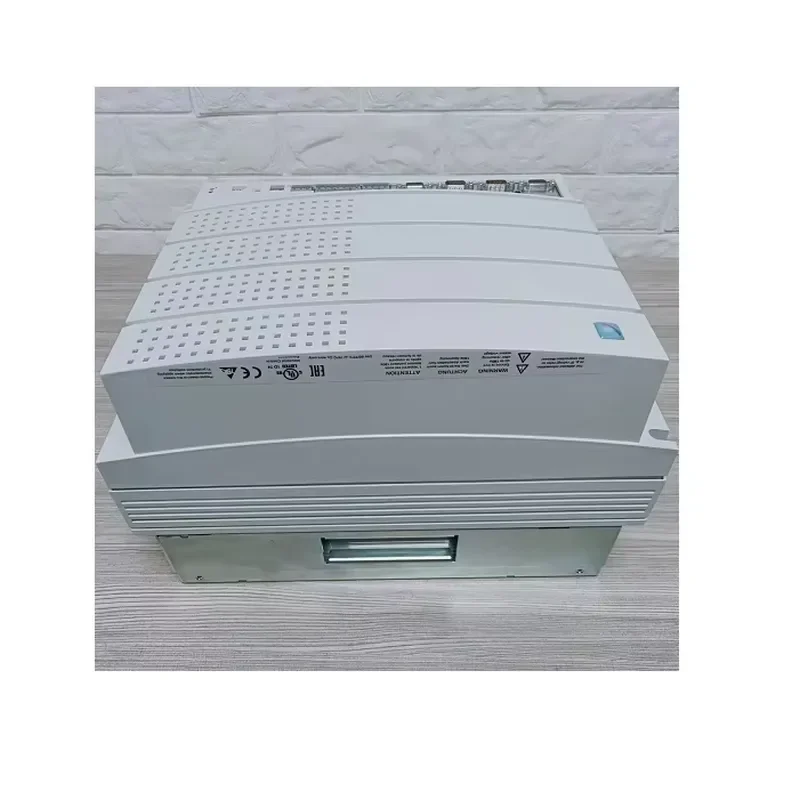 New and Lenze EVS9327-ES Servo Inverter Servo Motor Drive Controller Amplifiers Good Price
