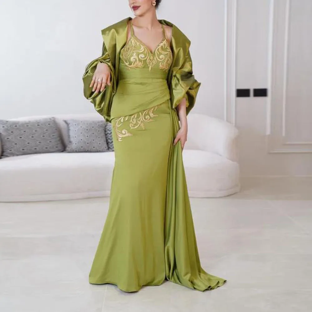 

Customized Gold Lace Appliques Evening Dresses With Cape Halter Green Mermaid فساتين سهرة مزينة With Jacket
