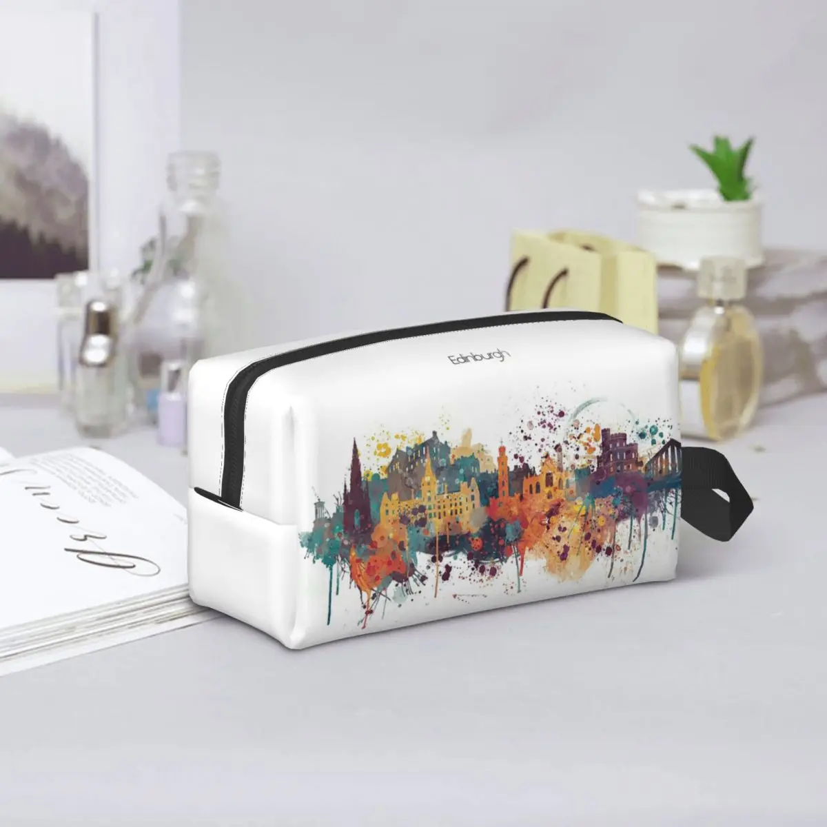 Edinburgh Watercolour Skyline Makeup Bag Cosmetic Organizer Storage Dopp Kit Toiletry Cosmetic Bag for Women Beauty Travel