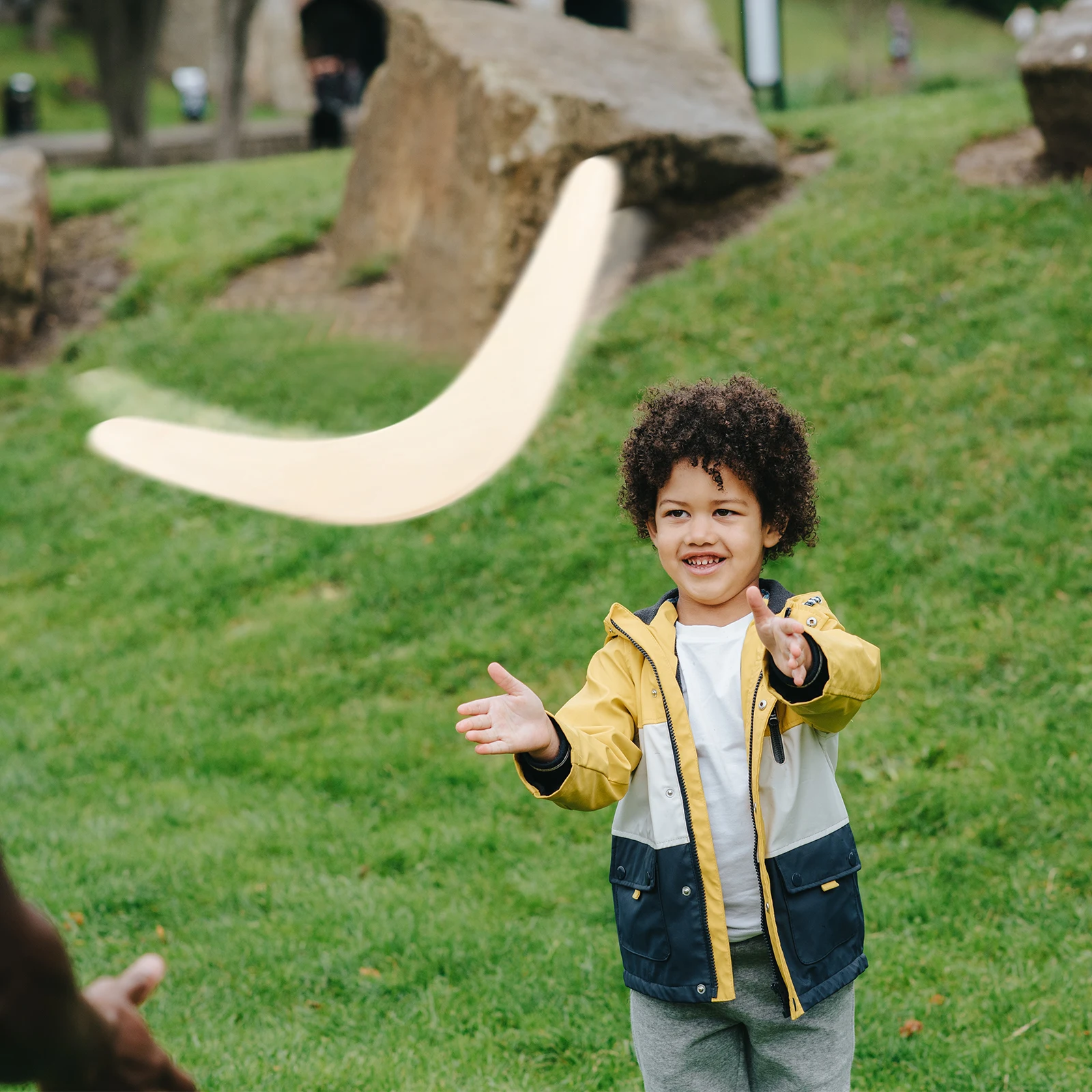 

1pcs Wooden Returning Outdoor Throw Catch For Kids Adults Durable Boomerang Exercise Play Hand-Eye Coordination Flying Sports