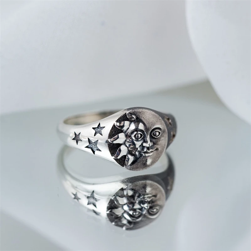 Unique Personality Design Engraved Star Pattern Stitching Smile Sun Moon Ring Trend Fashion Men Women Metal Rings Gift Jewelry