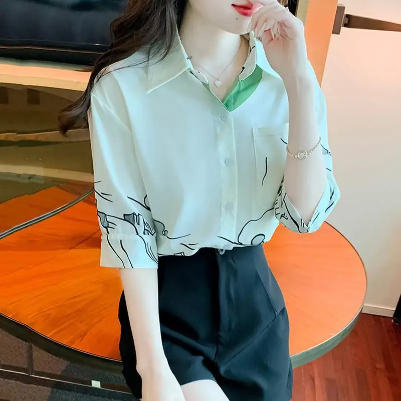 Women Summer Korean Loose Printing Temperament Polo-Neck Short Sleeve Shirts Women Clothes Casual All-match Appear Thin Top Tee