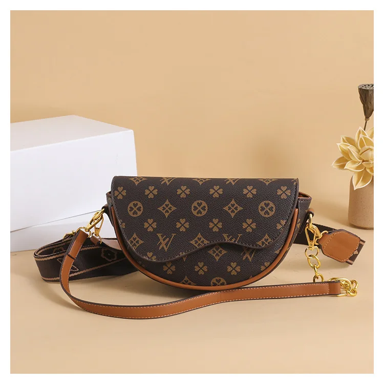 

2023 Новая женская рабочая сумка большой вместимости, просторная многофункциональная сумка через плечо, легкая пригородная сумка для офиса