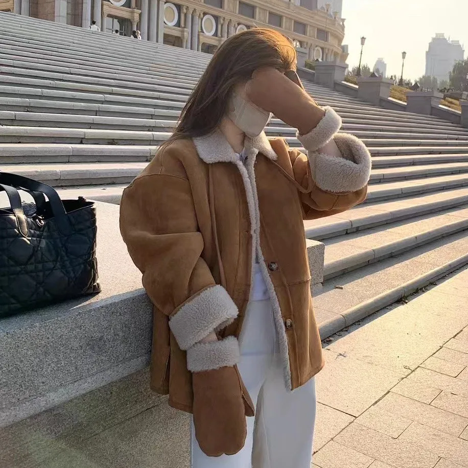 

2025 Winter New Women's Lamb Clothing Casual Versatile Coat