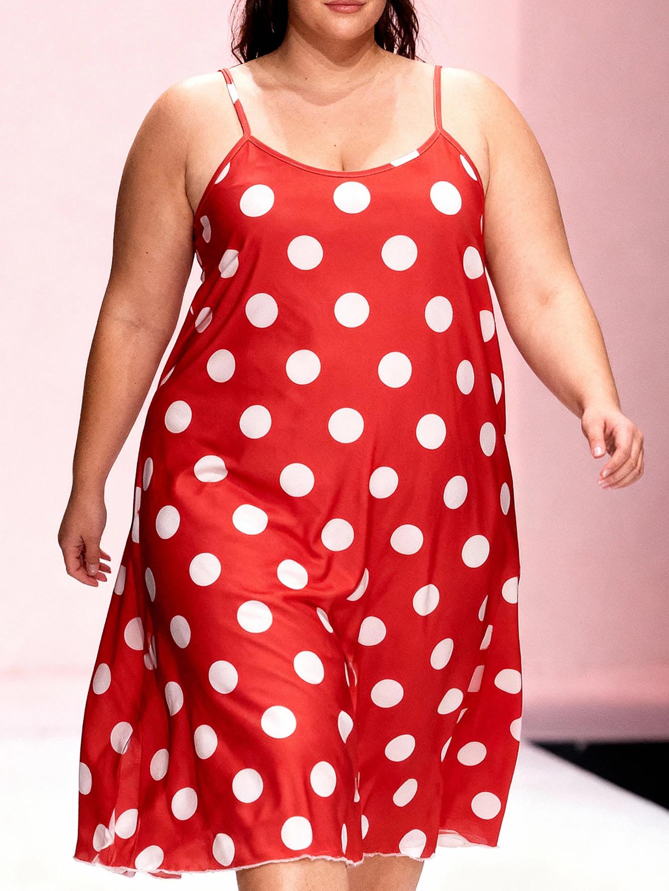 Camisón Vintage de Talla Grande para Mujer, con Estampado de Lunares, Tirantes, Dobladillo con Volantes, Suave y Cómodo, Ropa de Dormir para Primavera y Verano