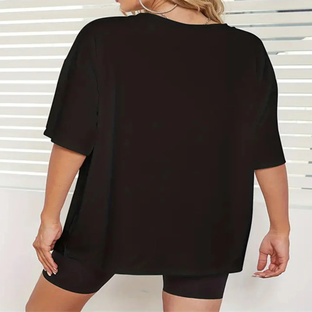 Camiseta de poliéster transpirable de verano para mujer con cuello redondo letras estampadas mangas cortas estilo casual holgado