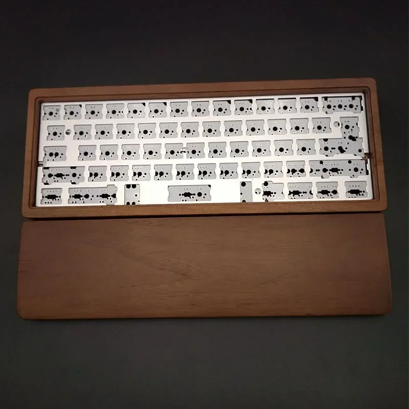 

Wooden Keyboard Kit Bluetooth Mechanical Keyboard Case Hotswap RGB PCB Plate for Gaming Keyboards