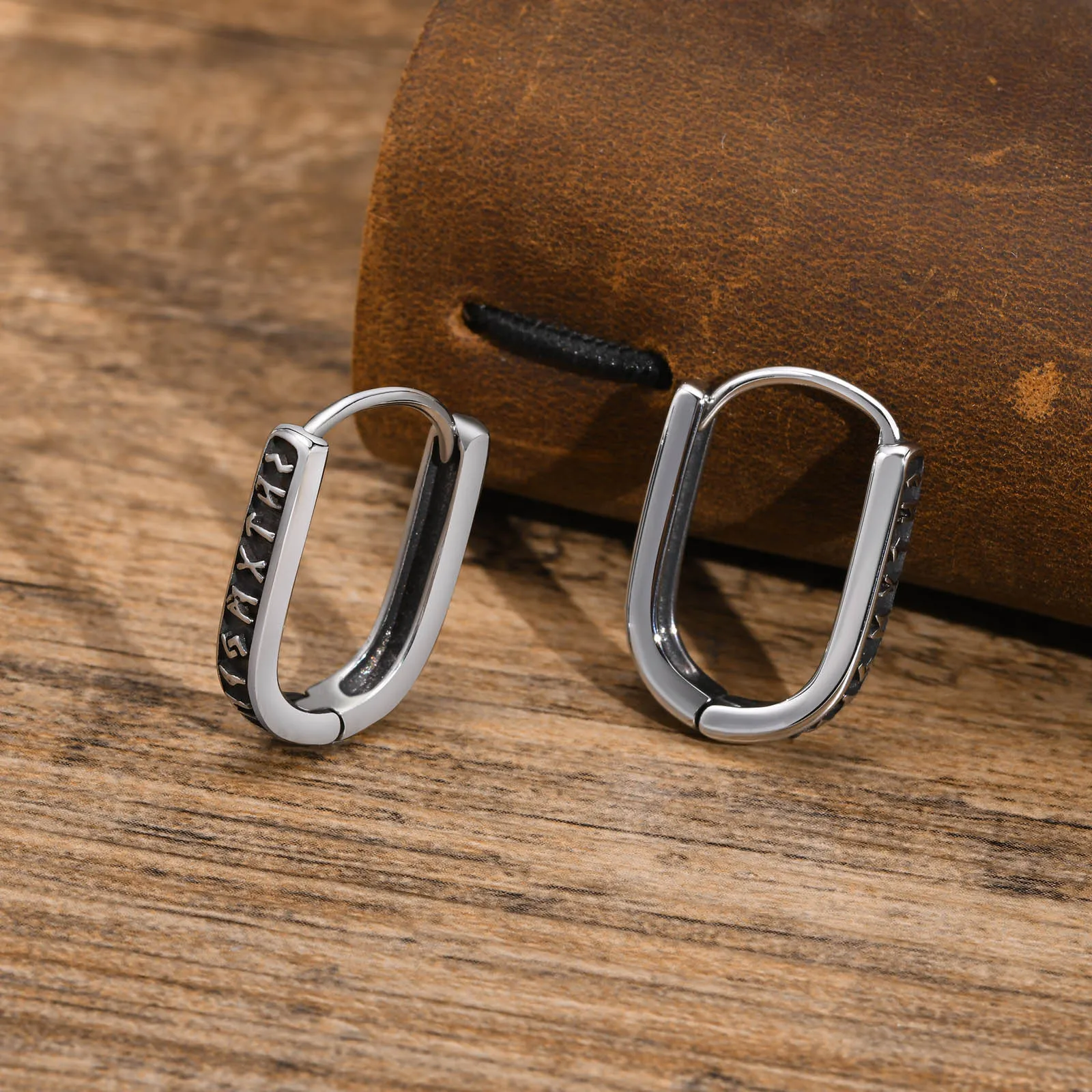 

U-shaped Viking Rune Hoop Earrings for Men Stainless steel Gothic Norse Vintage Amulet Huggie Earring Punk Gift for Male friends