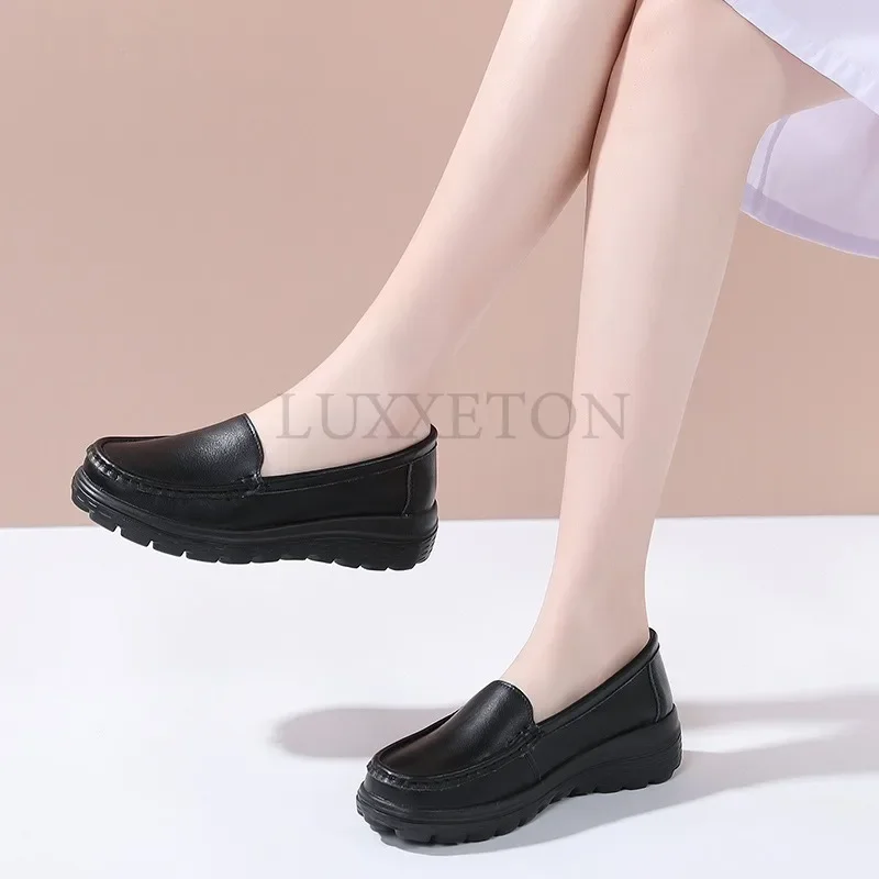 Genuine Leather Nurse Shoes Women Soft Soles Breathable Lightweight Comfortable Medical Shoes Thick Soled Slip on Work Shoes