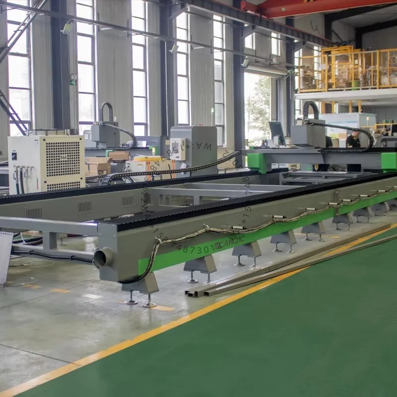 Full Cover 6000W CNC Fiber Las er Cutting Machine for Carbon/stainless/alu Metal Sheet Cnc Las er Cutting Machine