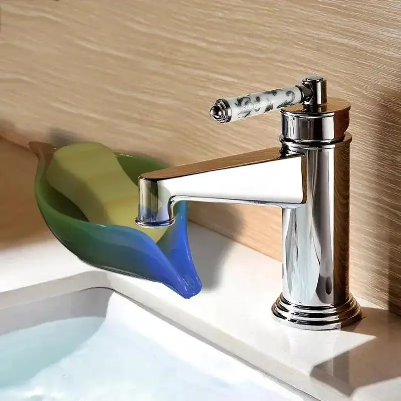 Blattförmige Seifenkiste Form DIY handgemachte Schale Silikonform Abfluss Seifenhalter Box Form Platte Ablage Form Tablett Gadget
