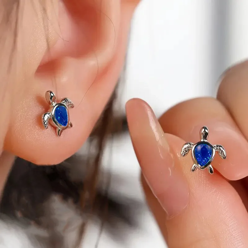 

1 pair of S925 silver shiny cute turtle earrings, simple and fashionable daily decorative jewelry earrings