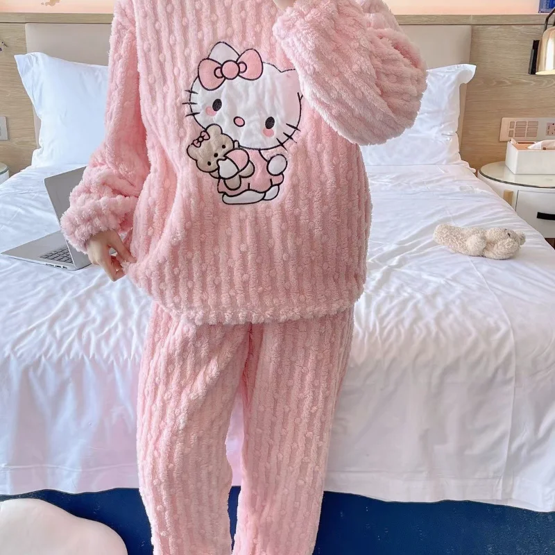 Hot selling Sanrio Hello Kitty Pajamas Kawaii Pink Flannel Pullover shirt Autumn and Winter Anime Warmth Pajamas Girl Homewear