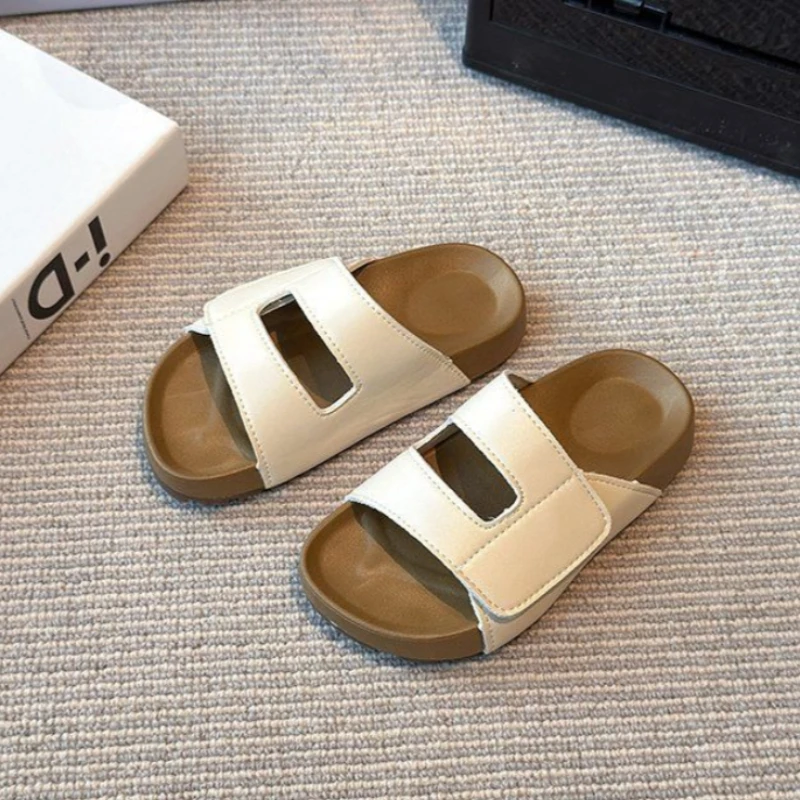 Korean Style Casual Girls Thick Sole Flip Flops Outdoor Beach Sandals 2026 Summer