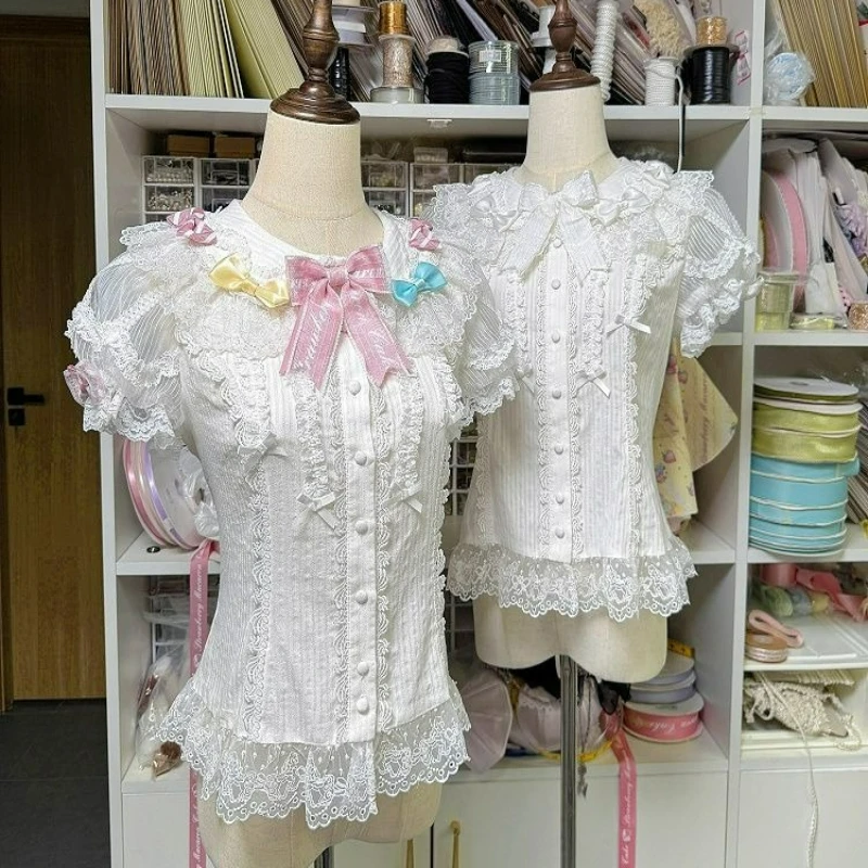 

Японские блузки в стиле кавай-лолита для женщин: милые кружевные топы с рюшами, бантом и воротником Питер Пэн, с короткими рукавами-фонариками, облегающие, для девочек