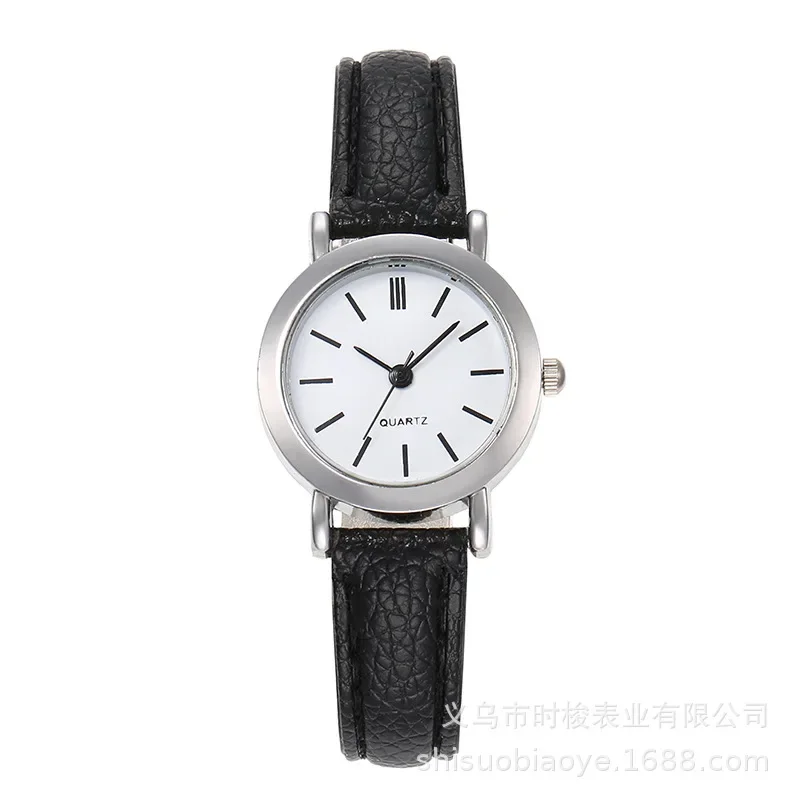 2024 New Women\'s Watch Student Simple Leisure Retro Quartz Watch Belt Watch Wholesale