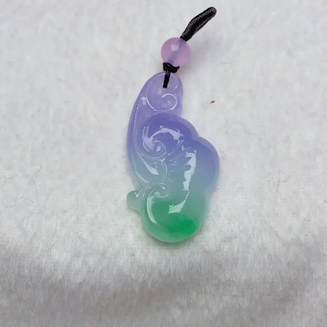 

Jade glutinous seed spring color Ruyi pendant three-dimensional engraving hollow fine engraving new high-end
