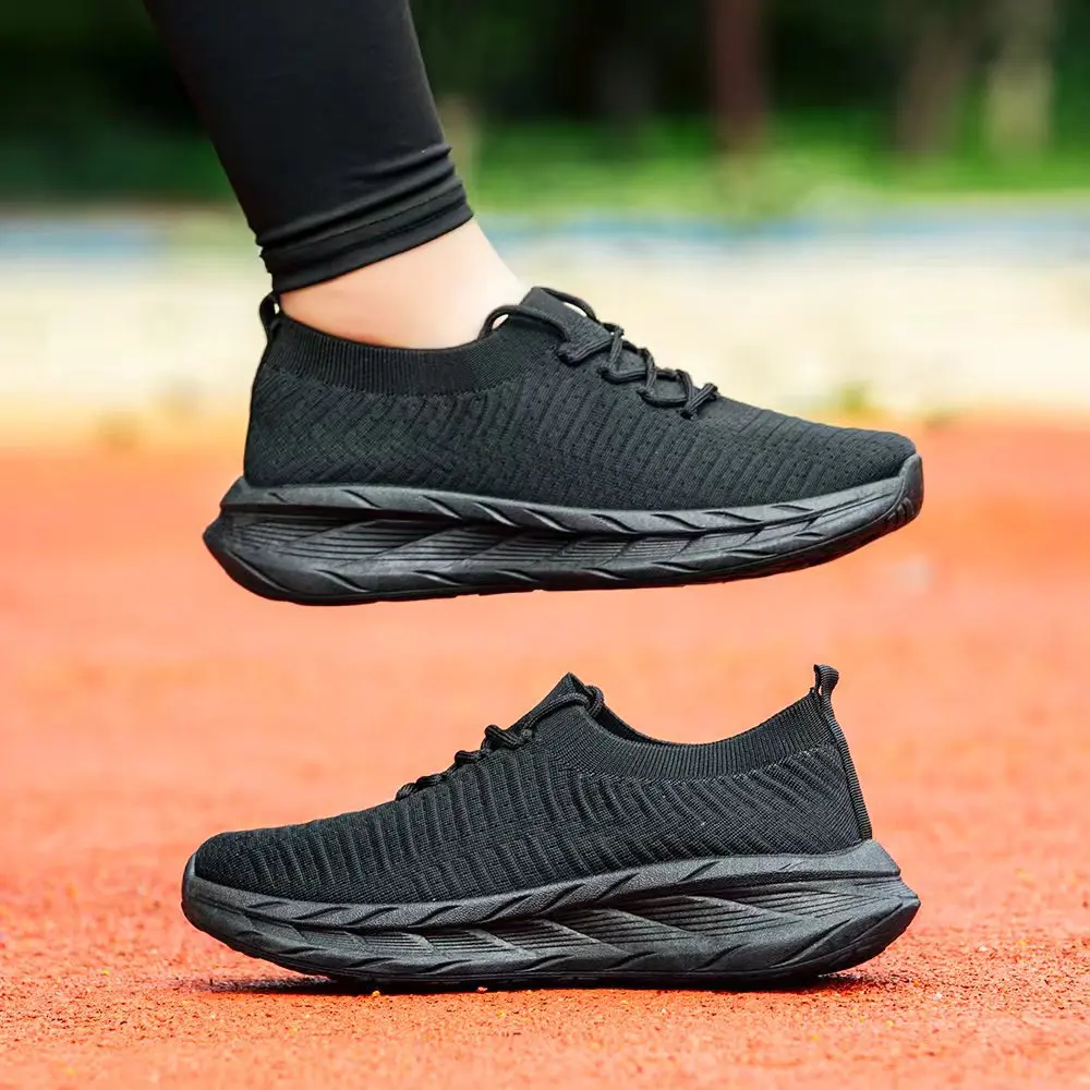 Men's Breathable Mesh Sports Shoes - alternate angle