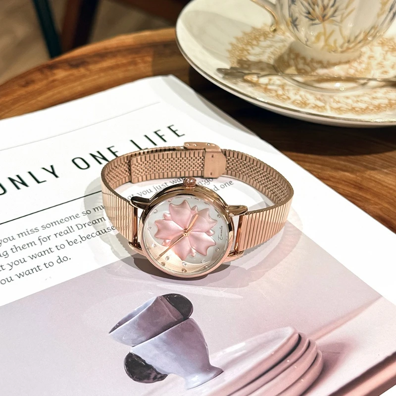 New fashion niche light luxury women's waterproof watch simple trend steel belt casual quartz watch birthday gift