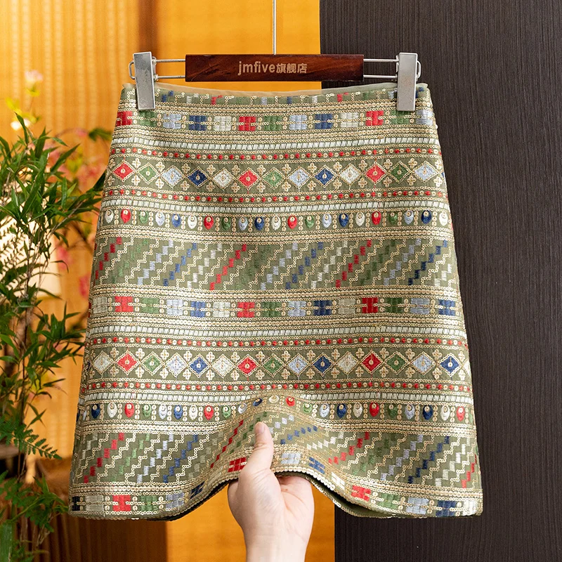 New Chinese-Style Heavy Embroidery Retro Elegant High-Waisted Short Skirt for Women 2026 Autumn New Product National Style Fashionable Hip-Hugging Skirt for Women