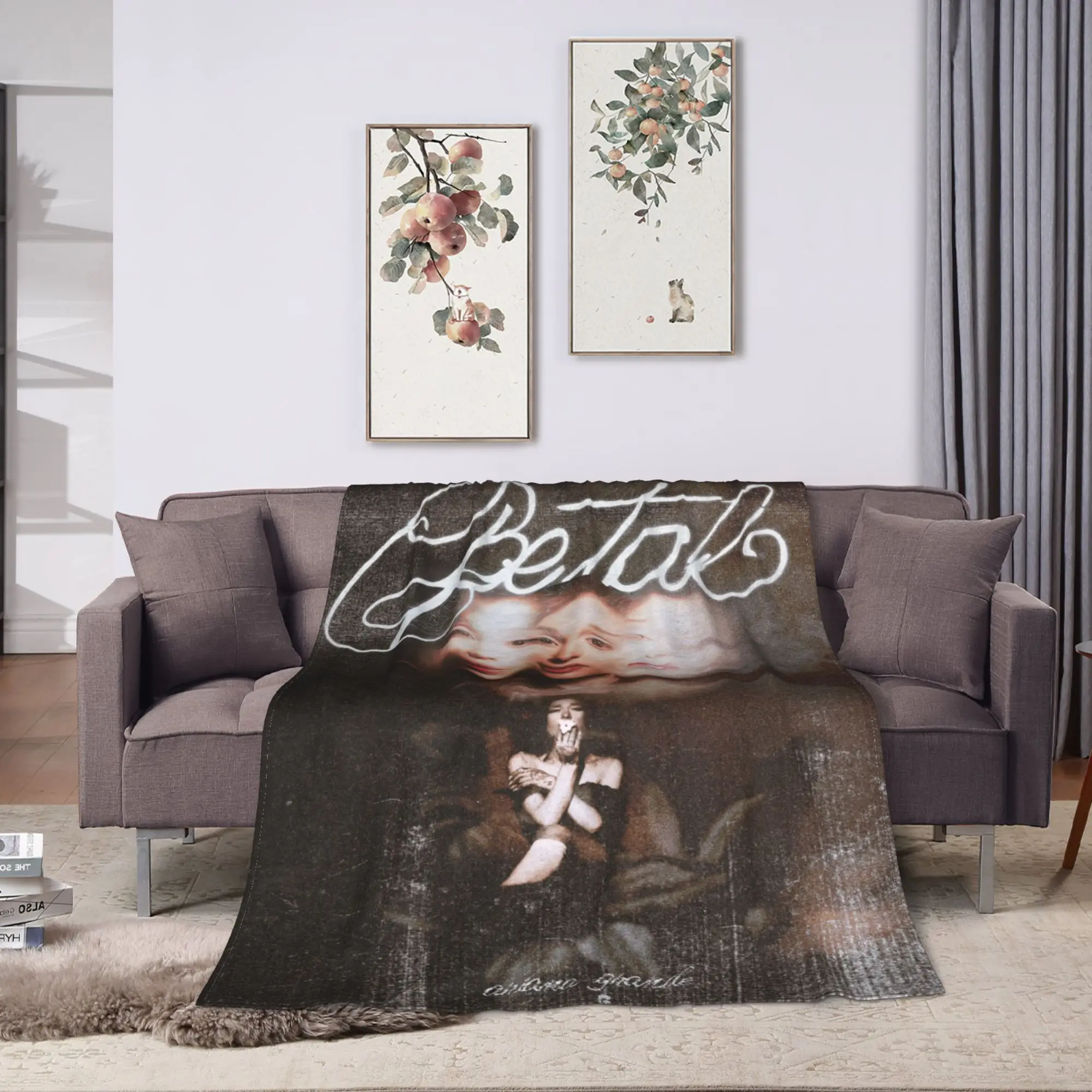 Arianas Grandes petal  Flannel Blanket  Soft Durable Bedding Throws for Living Room Camping Graphic Bedspread Sofa Bed Cover