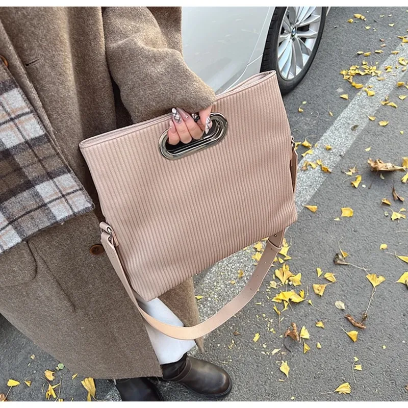 

Сумки на плечо из искусственной кожи, женские однотонные черные сумки большой вместимости, винтажные сумки-мессенджеры во французском стиле, женские пакеты