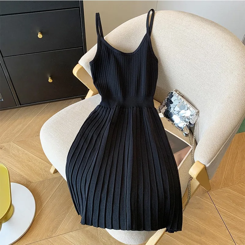 YuooMuoo Women Dress 2025 New Korean Fashion Slim Waist Pleated Spaghetti Strap Knitted Dress Vintage Y2K Streetwear Outfits