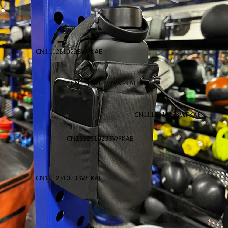 Hot-selling fitness magnetic kettle bag, water cup messenger bag, gym mobile phone key storage bag