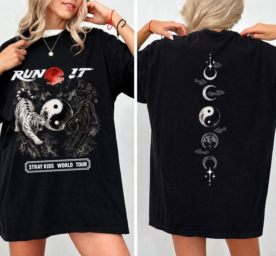 Kpop Stray Kids World Tour Run It Graphic 2026 SKZ T-Shirt 100%Cotton Men's Women's Y2k Oversized Tshirt Casual Streetwear Tee view 2