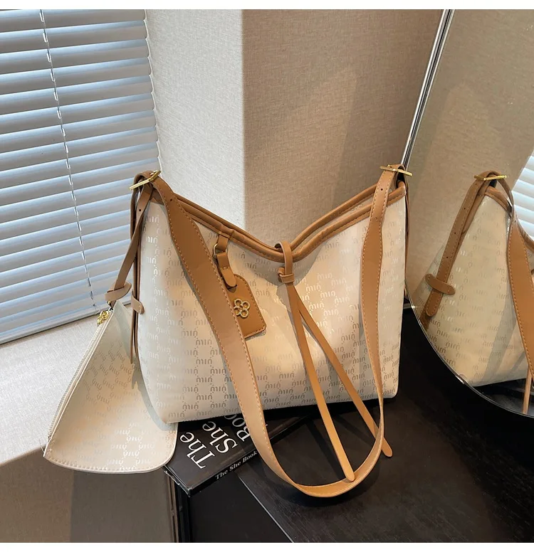 

​​2025 Spring Summer Commuter Tote Women Spacious Pebbled Leather Shoulder Bag Beach Boardroom Transition System​​