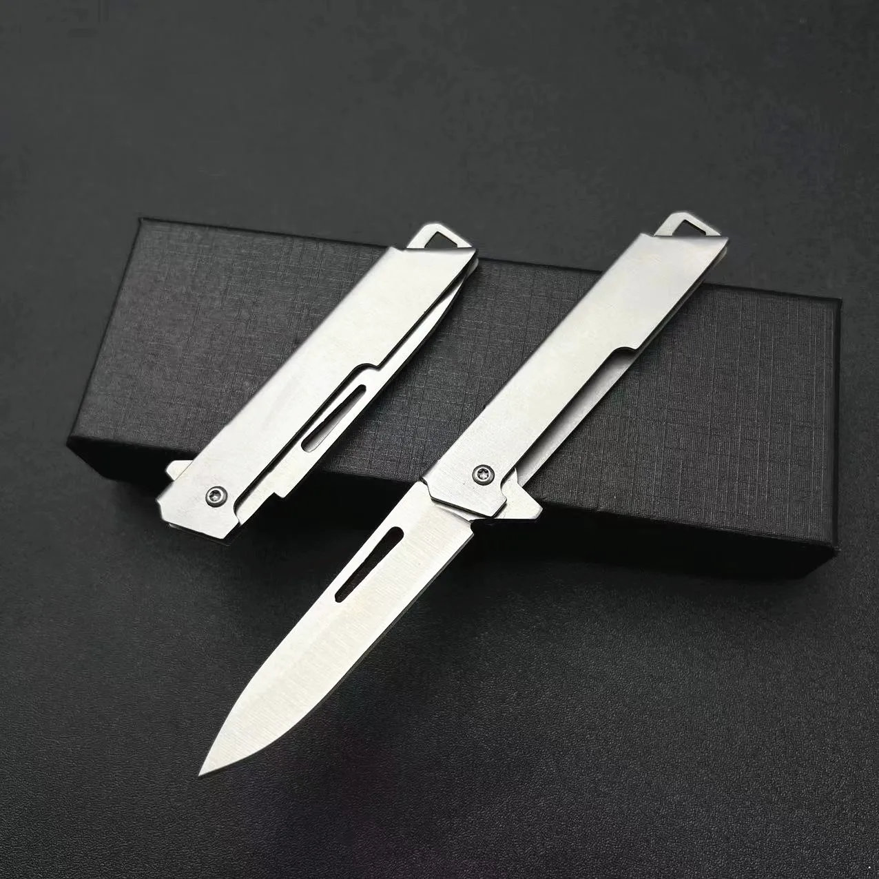 Folding knife, portable small knife, high-quality folding knife, key small knife, unboxing small knife