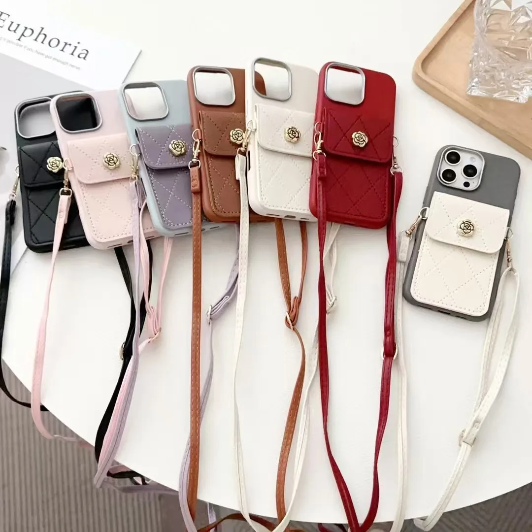 

Small Xiangfeng Mountain Camellia Flower Card Case with Slanted Cross-Body Hanger for iPhone Protection Shell