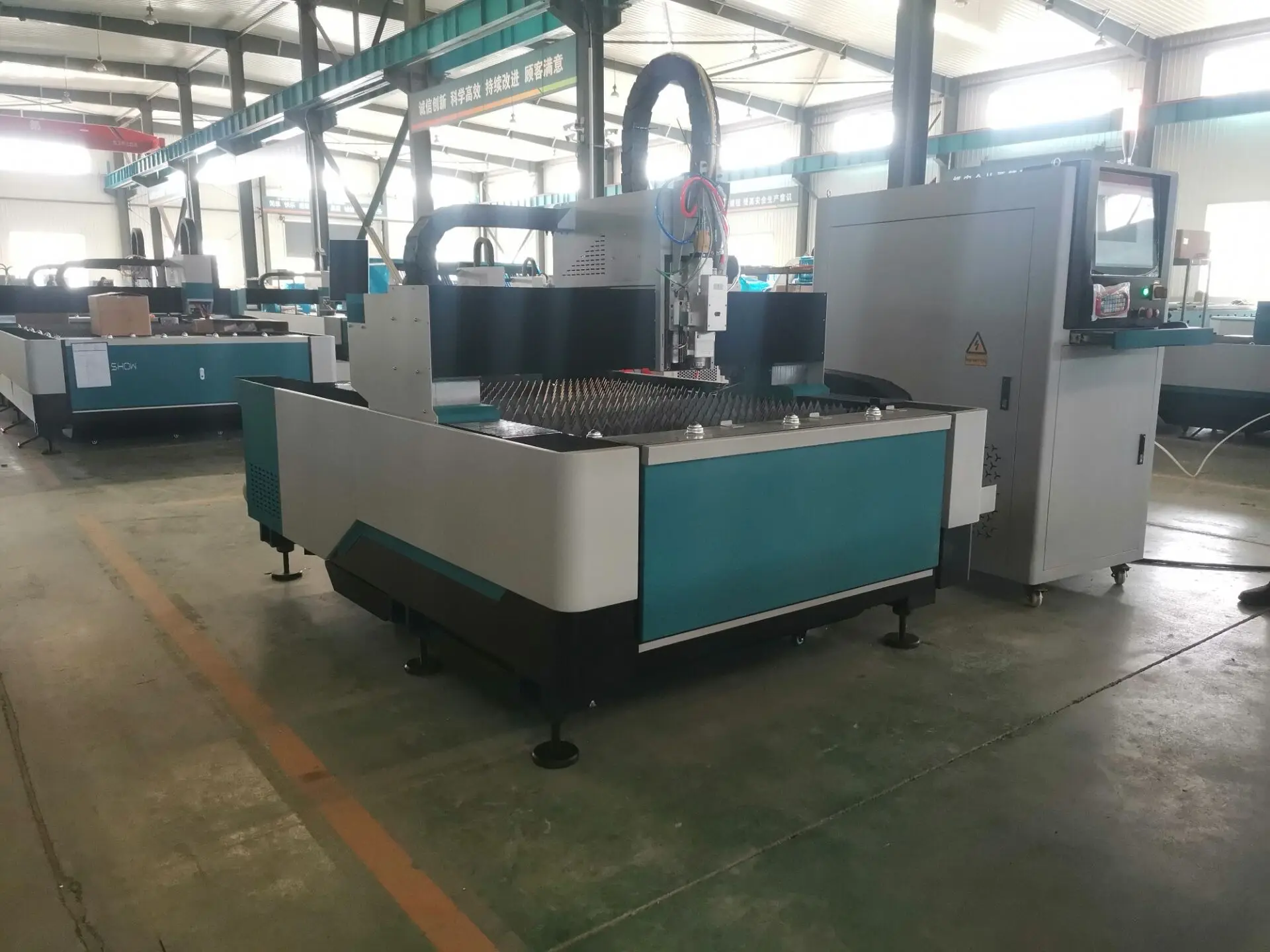 New 2025 Highly Popular Precision 1510 Aluminum Small Format Mini 3000 Watt Fiber Laser Cutting Machine