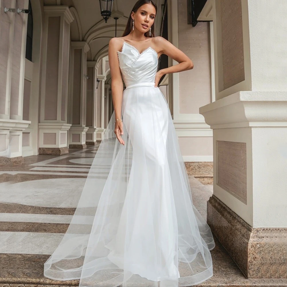 Charmoso vestido de casamento sereia personalizado, decote em v, sem alças, com miçangas e pregas, trem de tule destacável, vestidos até o chão