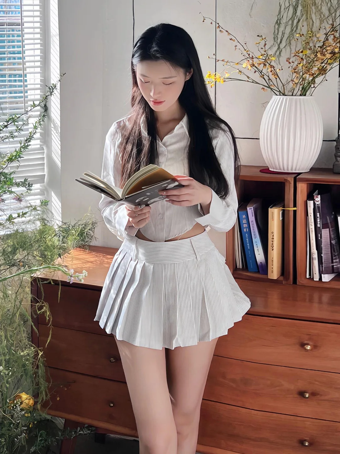 

Fashionable Chic Asymmetrical Long Sleeve Shirt Women's Spring 2026 New Slimming Versatile Skirt Korean Style Set