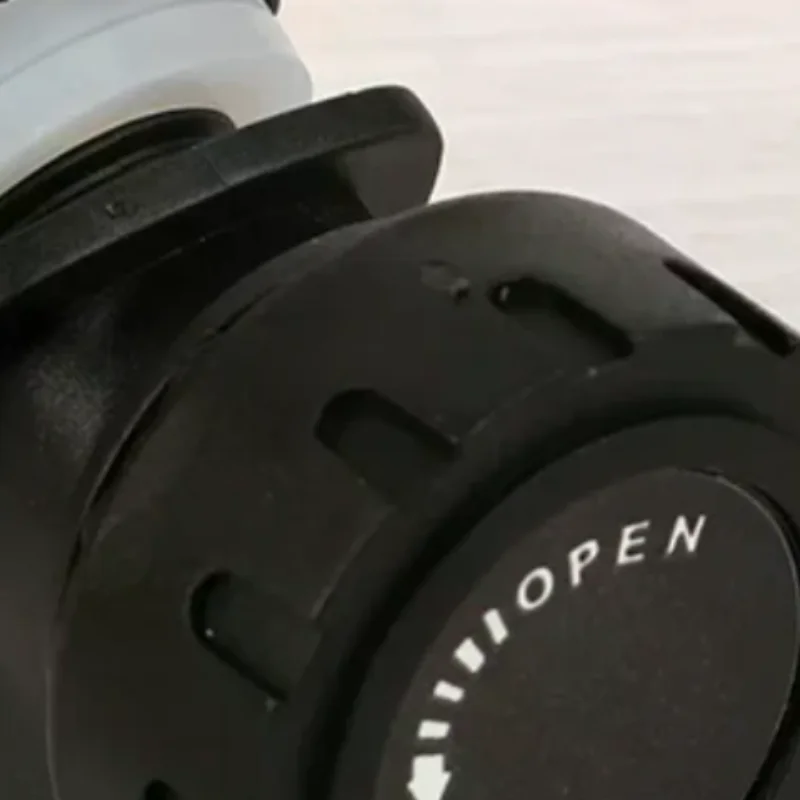 

Black Faucet Knob Type Bubble Wine Bottle Spout Plastic Knob Faucet Is Suitable For Drinking Bucket Wine Bottle Pile