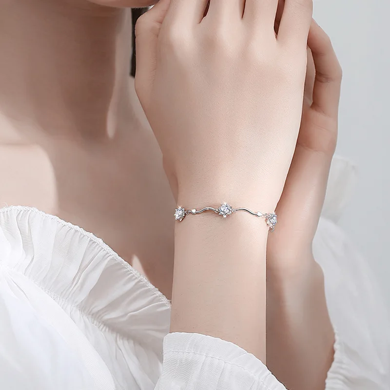 S925 الفضة الروديوم مطلي السداسية ندفة الثلج D اللون مويسانيتي سوار للنساء ، GRA معتمد غرامة مجوهرات هدية