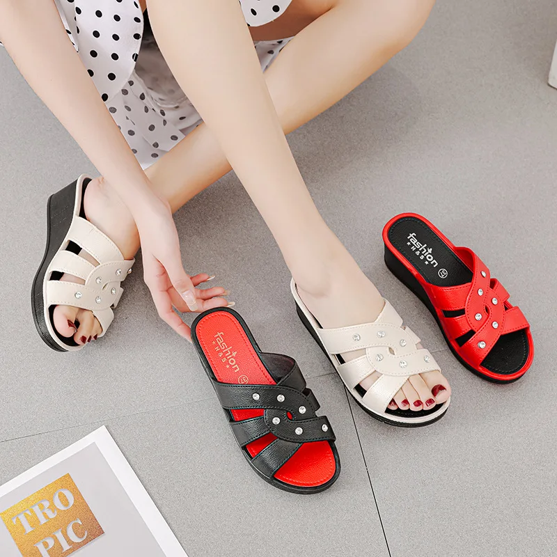 Shoes for Women Summer 2024 Fashion Women\'s High Heel Slippers Thick Bottom Non-slip Mother Shoes Soft Bottom Wedge Women Sandal