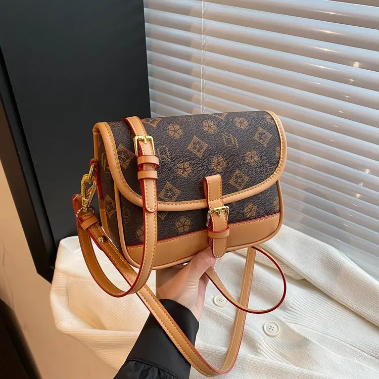 

2025 Summer Woven Tote Bag, Luxe Shoulder Purse for Women Fashion Market Basket, Versatile Crossbody Bag, Chic Day-to-Night Bag​